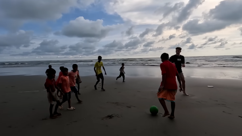 Visit Cox's Bazar Beach